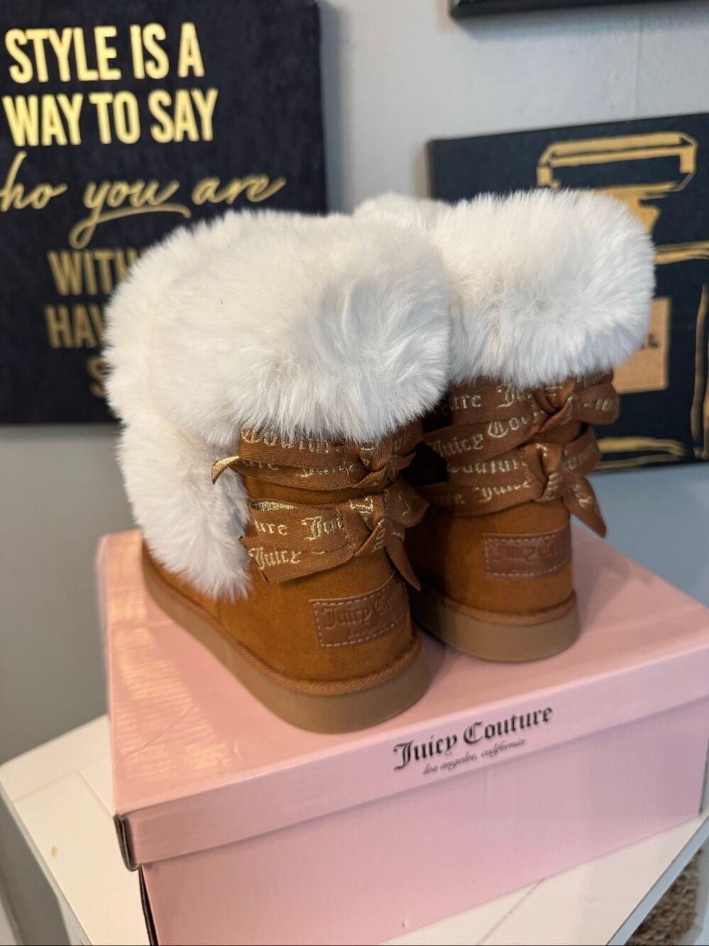 Juicy Couture JC king 2 Ankle Boots Natural tan bootie fur Sz 7